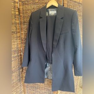 Tahari Authur S. Levine Pantsuit Blue